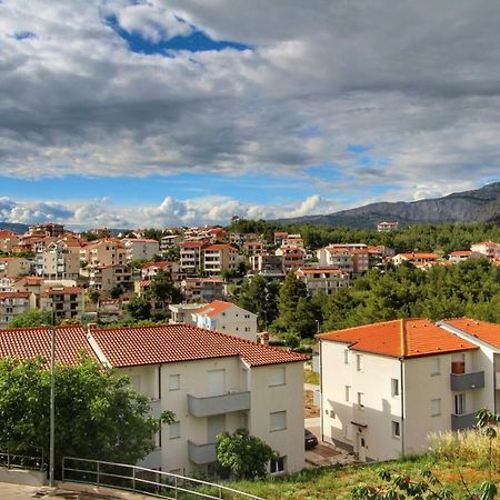 Apartments Filip Подстрана Экстерьер фото
