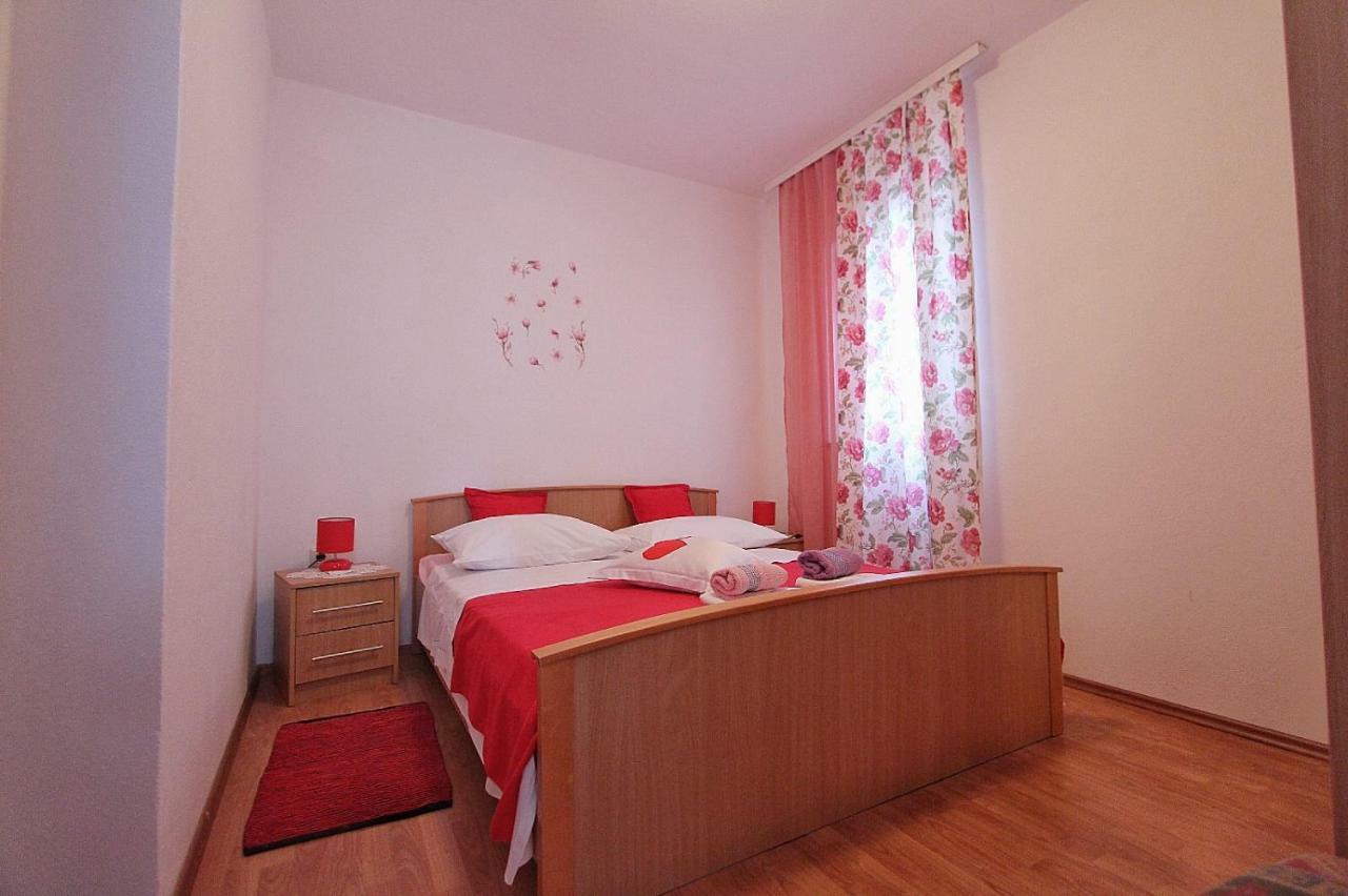 Apartments Filip Подстрана Экстерьер фото
