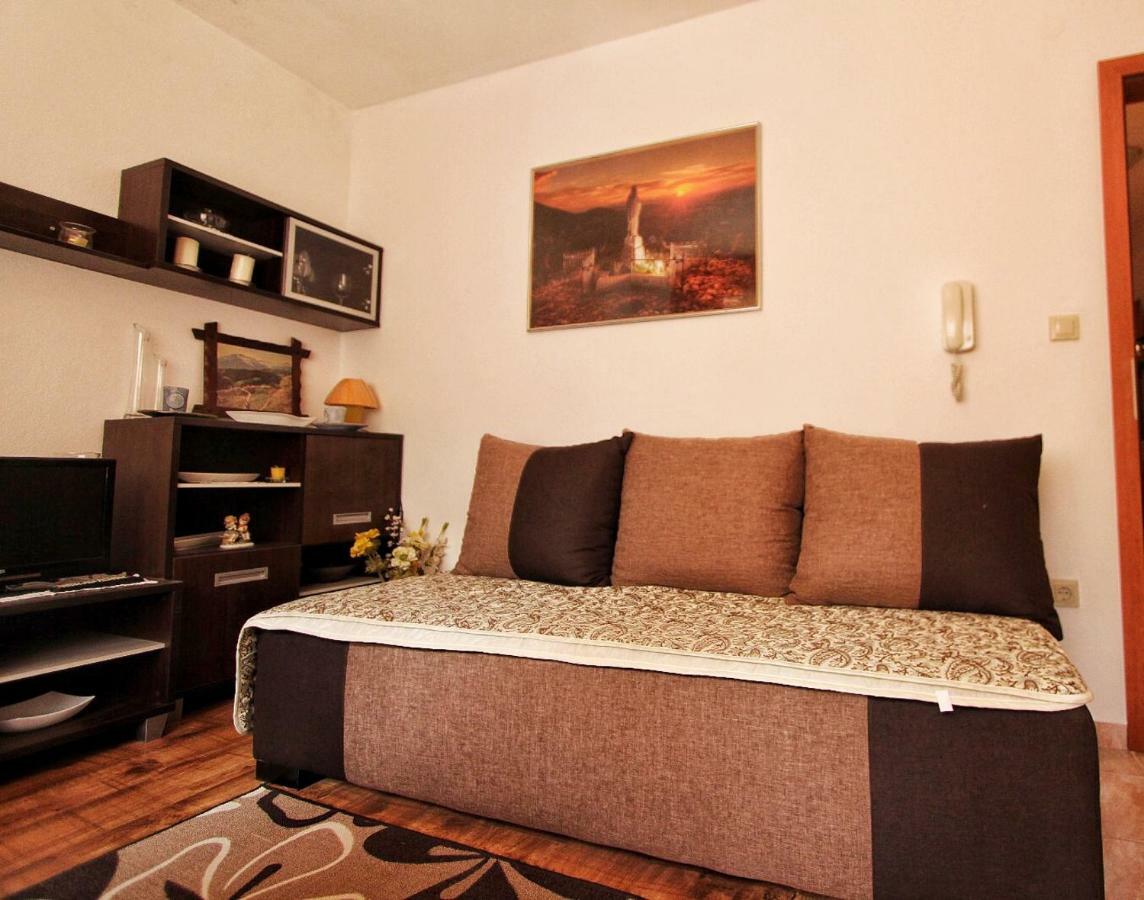 Apartments Filip Подстрана Экстерьер фото